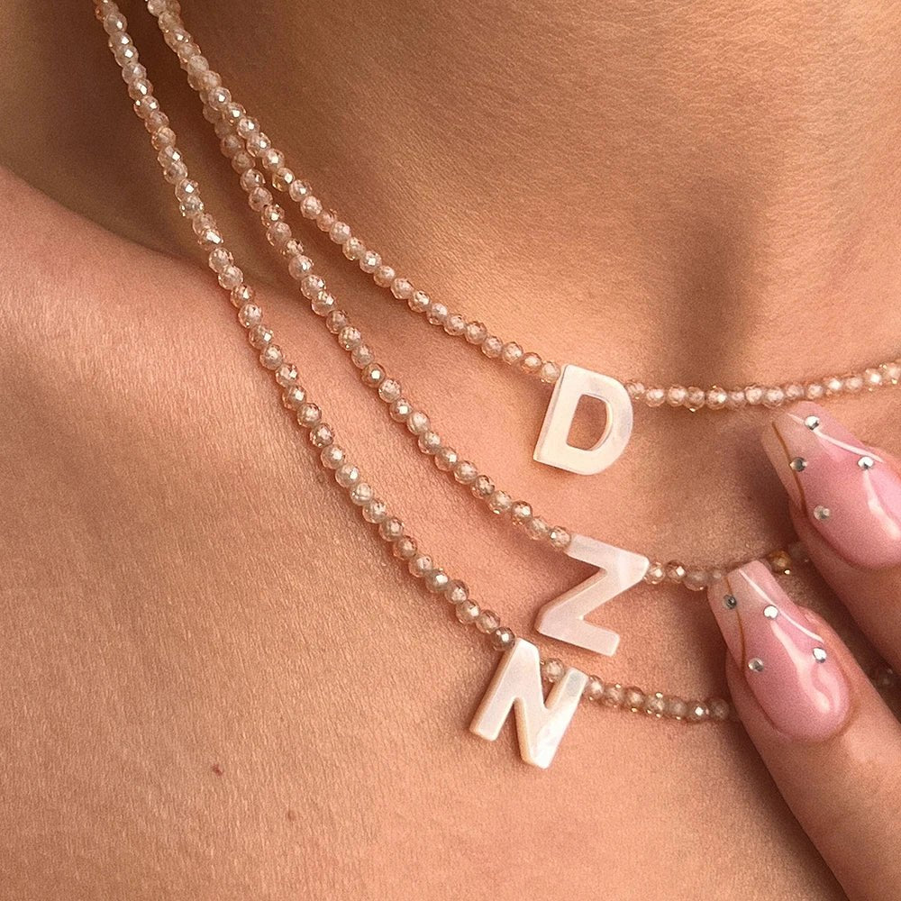 Collar Cuentas Letter