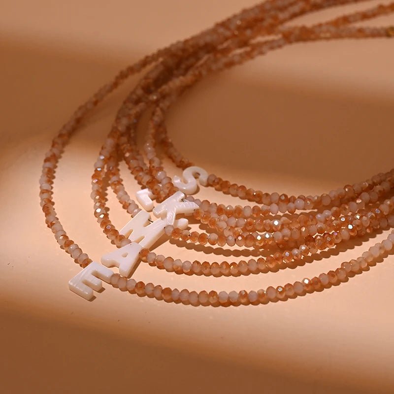 Collar Cuentas Letter