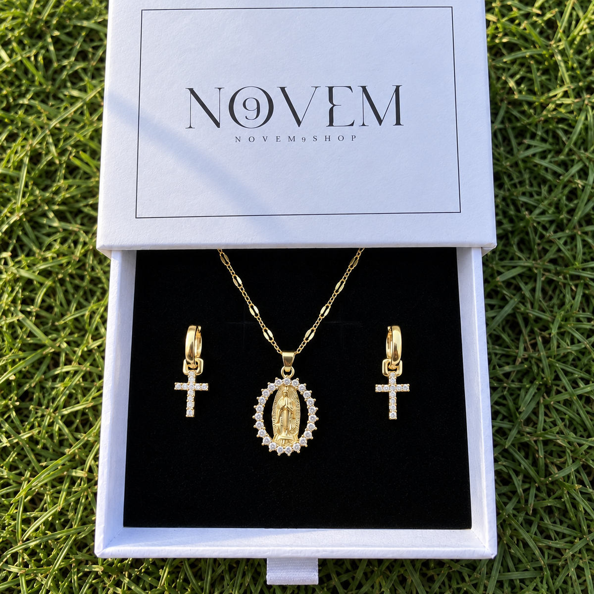 COLLAR VIRGEN PROTECTORA- REGALO ARETES